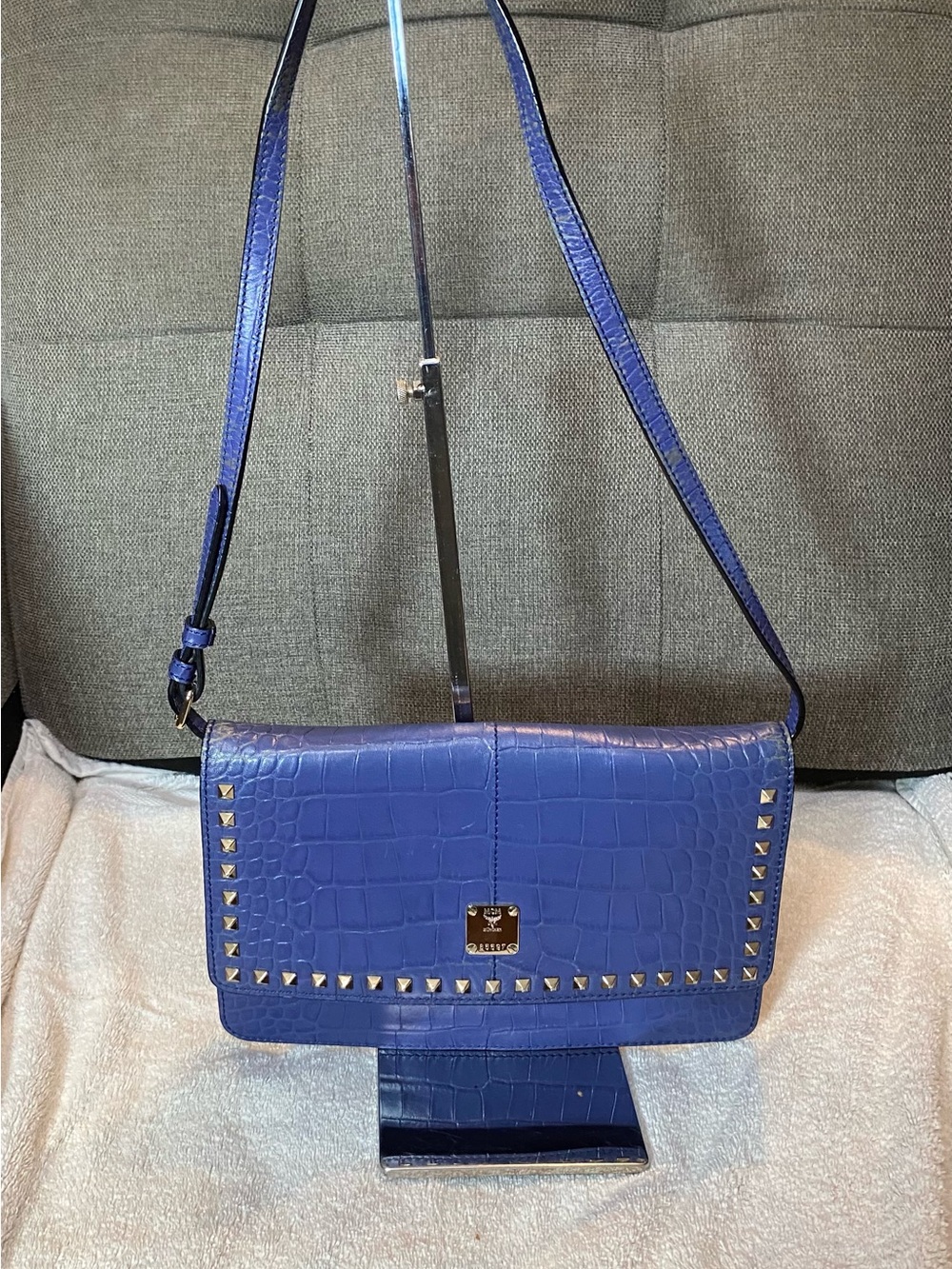 GUC MCM Blue Croc-Embossed Leather Crossbody Bag